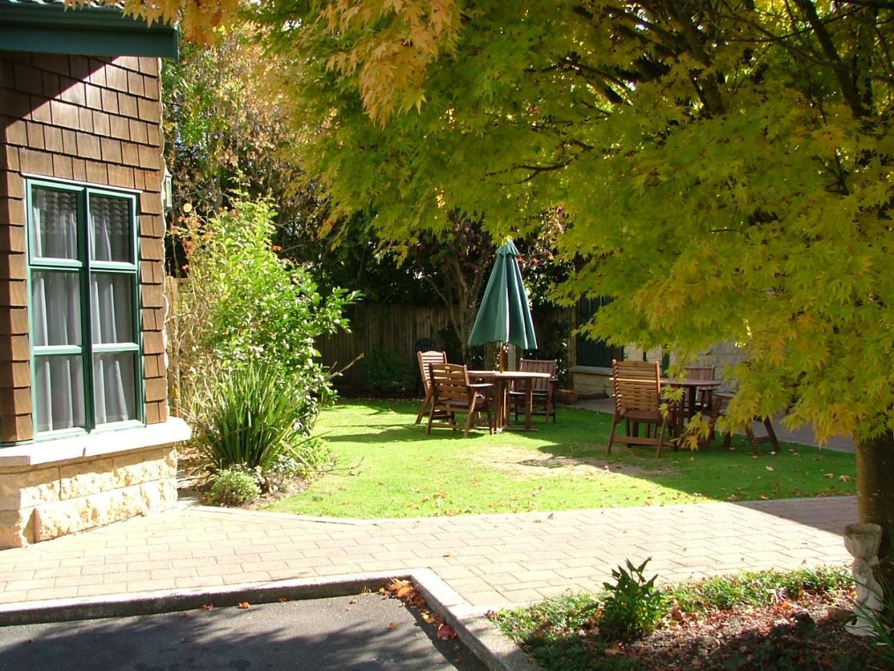 Cambridge Mews Motel Extérieur photo