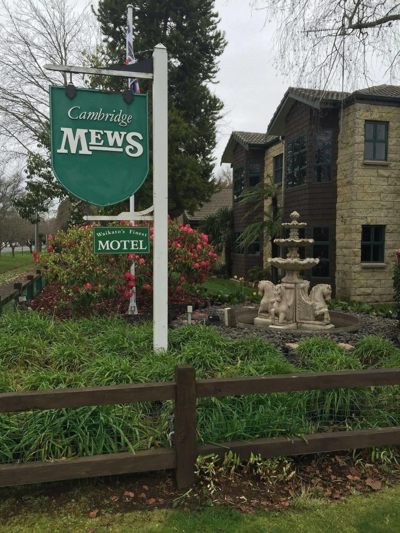 Cambridge Mews Motel Extérieur photo