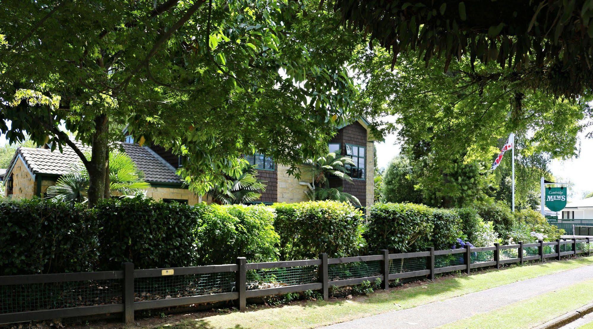 Cambridge Mews Motel Extérieur photo